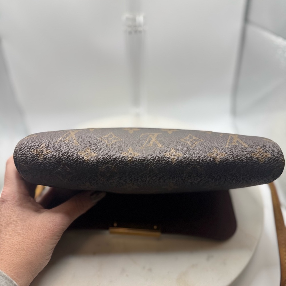 Louis Vuitton Monogram Favorite MM Bag Authentic - Picture 5 of 10